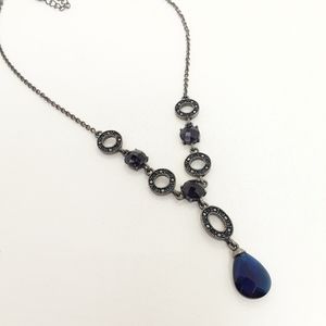 Vtg Avon Faceted blue  Glass Y Necklace